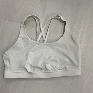 Lululemon White razor back cross straps, size 12 sports bra!